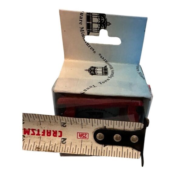 Dollhouse Miniature End Table Mahogany 1:12 one inch scale - Picture 4 of 5